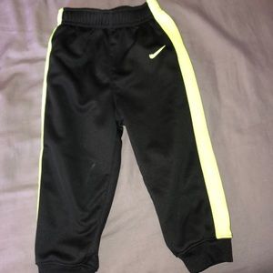 Nike pants kids